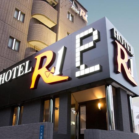 Hotel Route One Осака Екстериор снимка